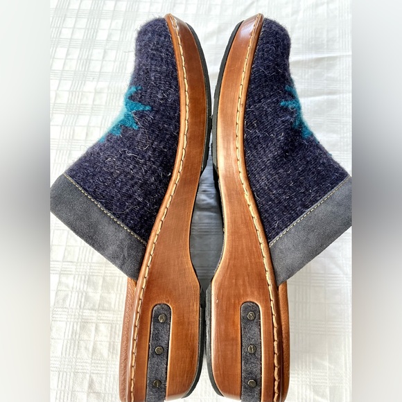 Womens Born Bandy Southwest Blanket Leather Sandal Clog Navy Blue US 11 EUR 43. - Picture 3 of 13